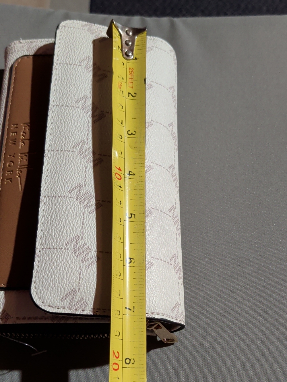 Nicole Miller White and Brown Crossbody Bag - Picture 6 of 7